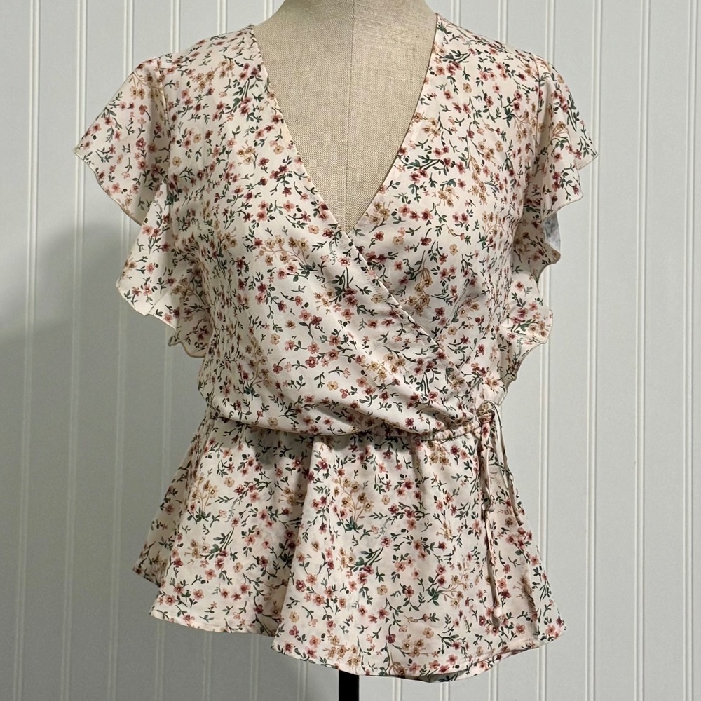 NWT West K L Ecru Ditsy Floral Peplum Wrap Top Ruffle Flutter Sleeve Boho Fairy